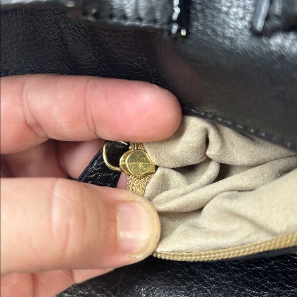 Brahmin black croc embossed leather crossbody - Picture 9 of 11